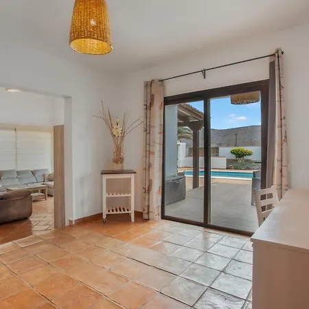 Sosha - Carpe Mundi La Oliva